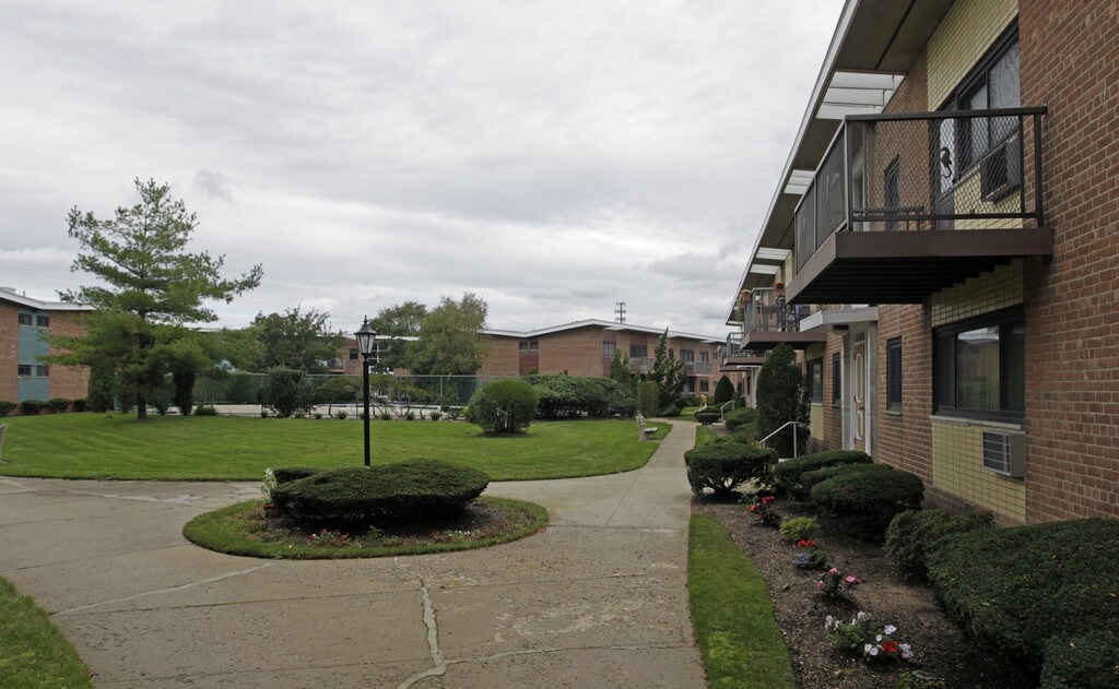 Ocean Harbor Club Apartments Oceanside, NY Apartments For Rent