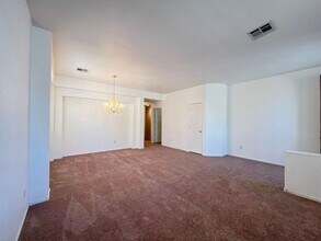 2559 Williamsburg St in Henderson, NV - Building Photo - Building Photo