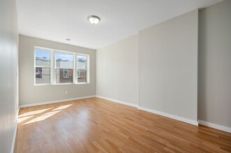 3205 Camp St, Unit 3207 Camp Street in Pittsburgh, PA - Foto de edificio - Building Photo