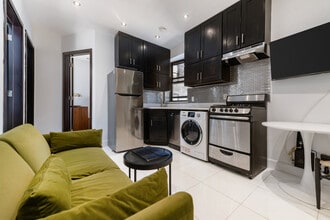 4 W 108th St in New York, NY - Building Photo - Building Photo