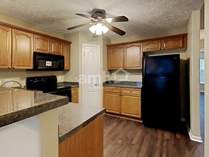 1642 Zurich Dr in Spring Hill, TN - Building Photo - Building Photo