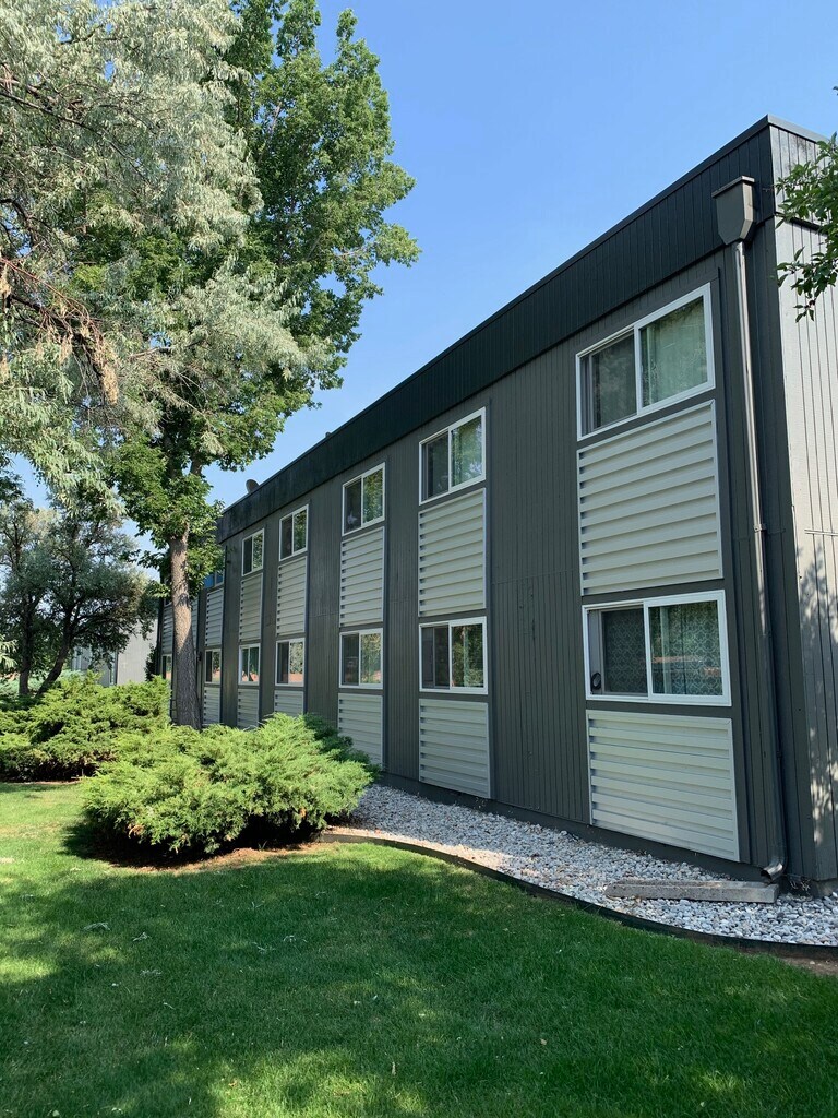 Mohawk Green Apartments in Boulder, CO