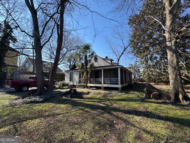 property at 455 N Harris St