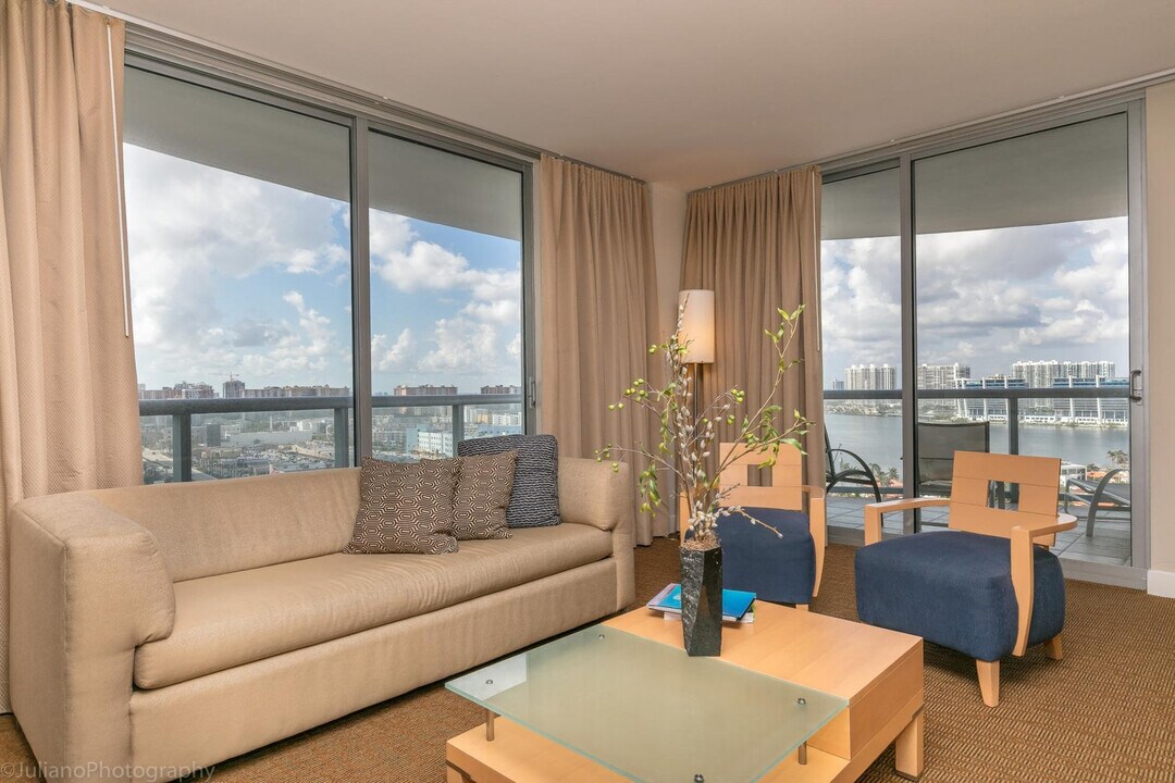 18683 Collins Ave in Sunny Isles Beach, FL - Building Photo