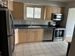5 Caldwell Crescent in Brampton, ON - Building Photo - Building Photo