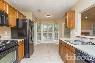 3252 Poplar Ridge Ct in Rex, GA - Foto de edificio - Building Photo