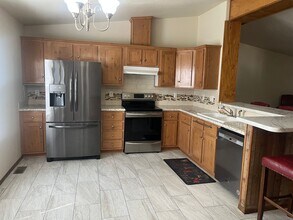 2424 W Cholla St in Apache Junction, AZ - Building Photo - Building Photo