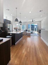 4702 Oats St in Houston, TX - Building Photo - Building Photo