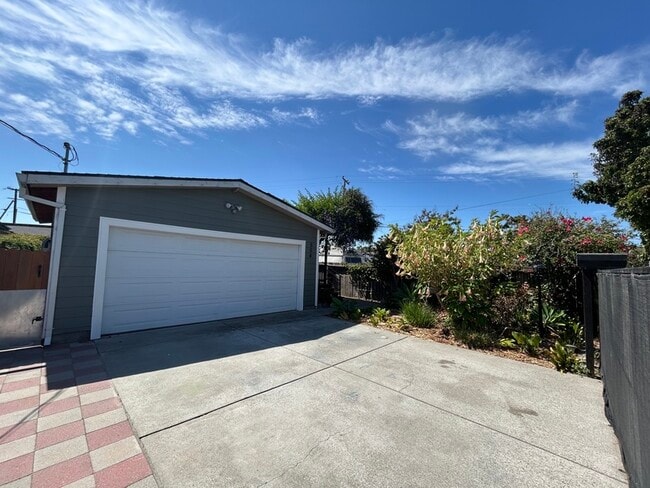 property at 554 Sanford Ave