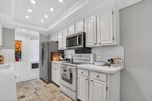 19927 Boca W Dr in Boca Raton, FL - Building Photo