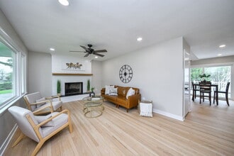 493 Sunset Dr in Batavia, IL - Building Photo - Building Photo