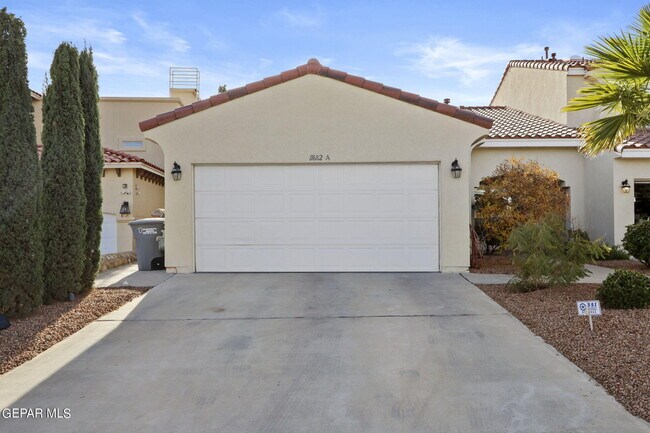 11682 Dos Palmas Dr in El Paso, TX - Building Photo - Building Photo