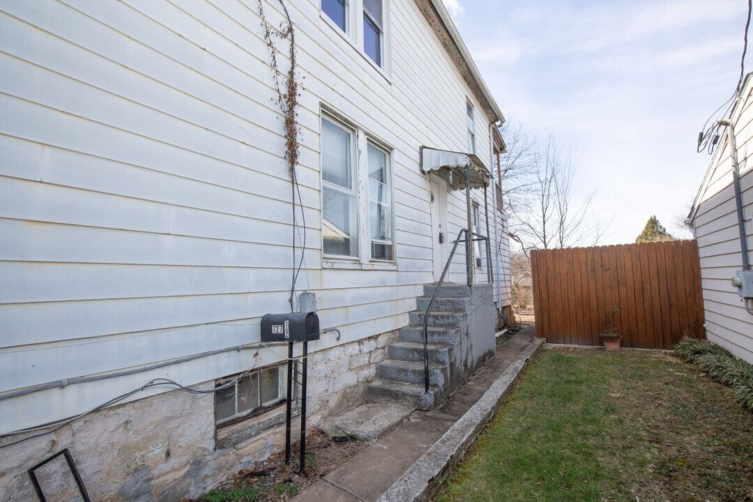 727 Virginia Ave in Martinsburg, WV - Building Photo