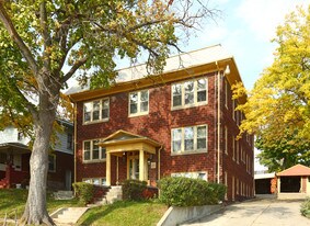 605 Mary St in Flint, MI - Building Photo