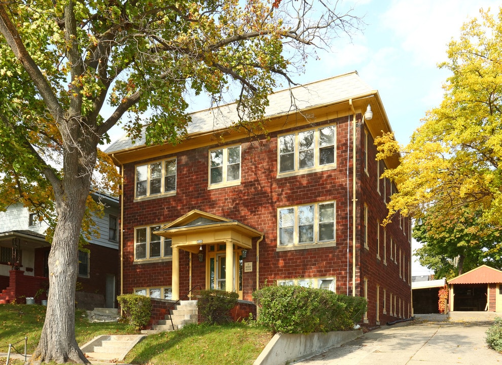 605 Mary St in Flint, MI - Building Photo