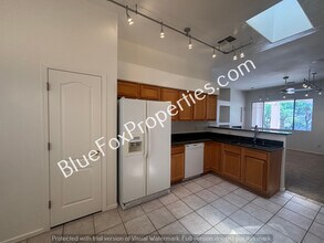 13088 N Pier Mountain Rd in Marana, AZ - Building Photo - Building Photo