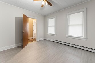 32 Major St in Clifton, NJ - Building Photo - Building Photo