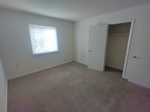 600 Reusens Rd, Unit E53 in Lynchburg, VA - Foto de edificio - Building Photo