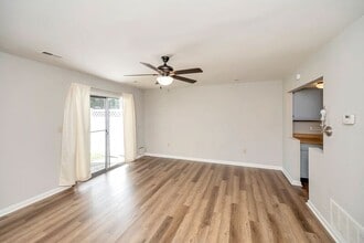 2424 Lafayette Blvd in Fredericksburg, VA - Building Photo - Building Photo
