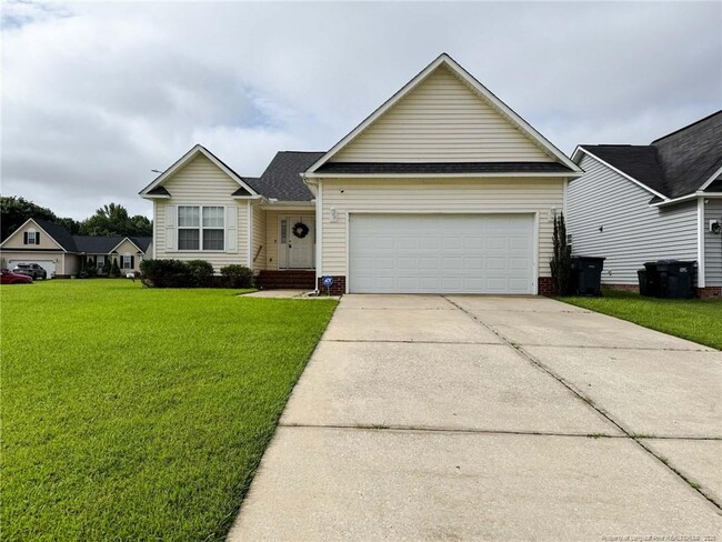 property at 225 Shakerstone Dr