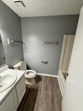 3415 Meadow Ct in Nashville, TN - Foto de edificio - Building Photo