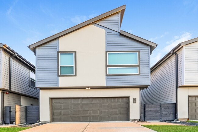 property at 337 N Centro Cir