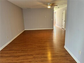 6516 Snow Bird Ln in Douglasville, GA - Building Photo - Building Photo