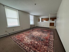 17 Main St in Windham, ME - Building Photo - Building Photo