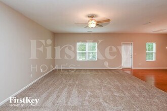 7702 McCarron Way in Charlotte, NC - Foto de edificio - Building Photo