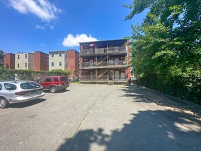 101-103 Shultas Pl in Hartford, CT - Building Photo - Building Photo