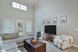 826 Stonebriar St in Simpsonville, SC - Building Photo - Building Photo