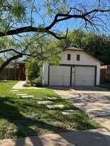 4708 Cypress Bend in Austin, TX - Building Photo