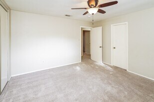 19834 Packwood Dr in Katy, TX - Building Photo