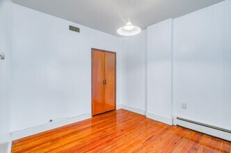 30 W 9th St in Bayonne, NJ - Building Photo - Building Photo