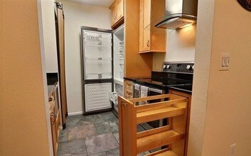 6105 N 16th St-Unit -APT N202 in Tacoma, WA - Building Photo - Building Photo