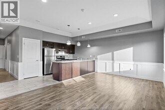 5929 NEWMAN  2 in Windsor, ON - Building Photo - Building Photo