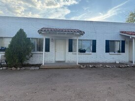 450 Via Lechuza, Unit C in Rio Rico, AZ - Building Photo