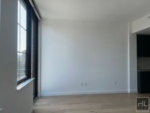 NORTHERN BOULEVARD in Queens, NY - Building Photo - Building Photo