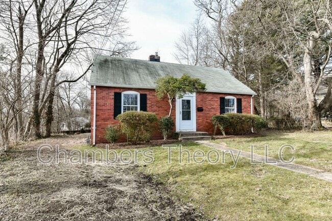 6903 Kincaid Ave in Falls Church, VA - Building Photo - Building Photo