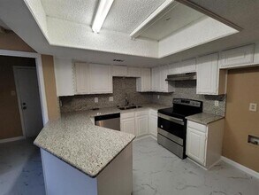 4023 Garden Park Dr in North Richland Hills, TX - Foto de edificio - Building Photo