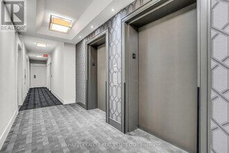 9199 Yonge St in Richmond Hill, ON - Building Photo - Building Photo