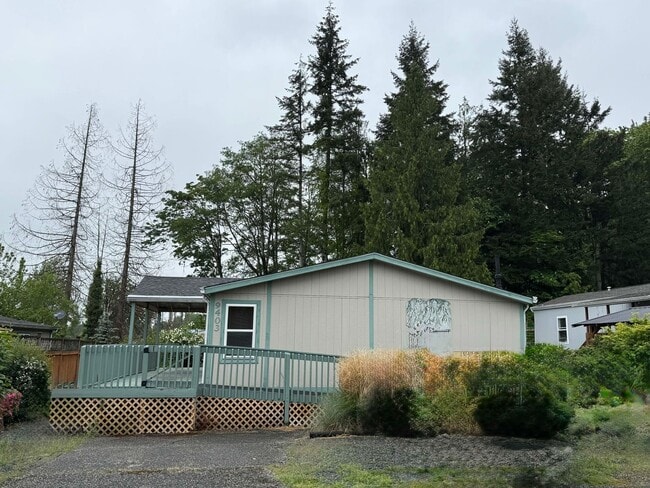 property at 9403 12th Pl SE