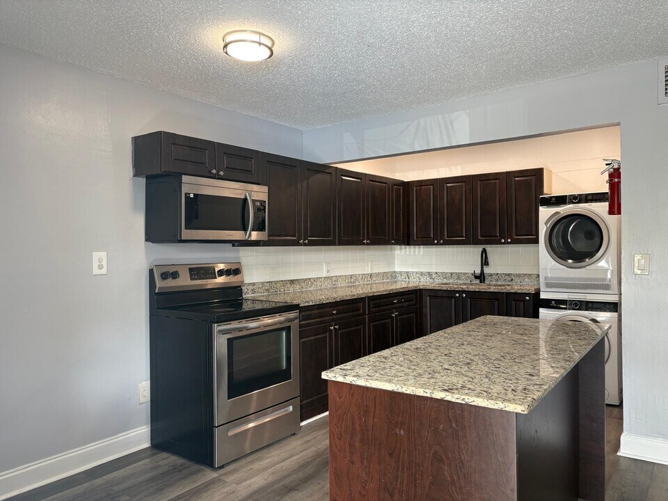 5801 NW 17th Pl, Unit # 12 in Sunrise, FL - Building Photo