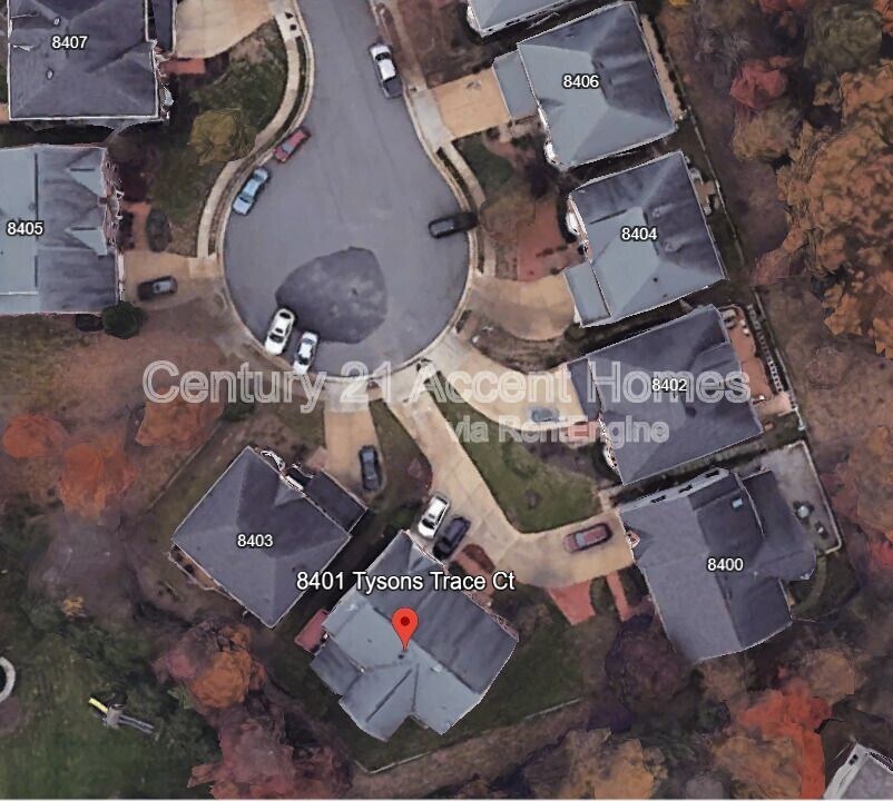 8401 Tysons Trace Ct in Vienna, VA - Building Photo