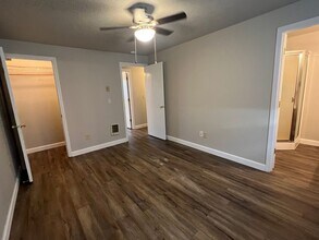 3436 SW Obsidian Ave in Redmond, OR - Foto de edificio - Building Photo
