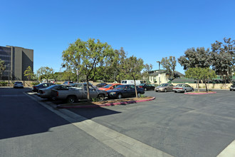 The Grove Senior in Garden Grove, CA - Building Photo - Building Photo