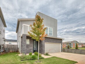2541 NW 132nd St in Oklahoma City, OK - Building Photo - Building Photo