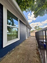 1009 Enid St in Houston, TX - Building Photo - Building Photo