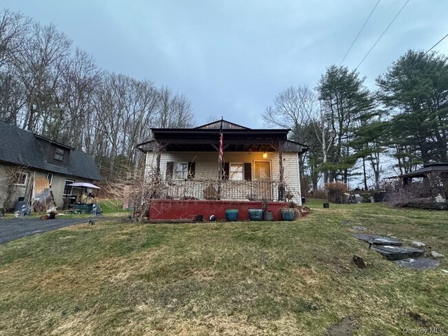 19 Schultz Ln in Wurtsboro, NY - Building Photo - Building Photo