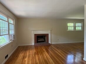 22 Wild Rose Ave in Holden, MA - Building Photo - Building Photo